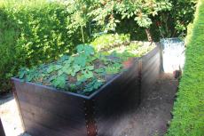 Vyvýšený záhon - pěstební kompostér